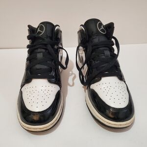 Jordan Black and White Men's Sneakers